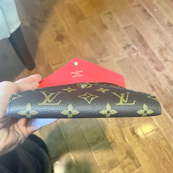 Louis Vuitton Medium Kirigami Wallet ♥️OPEN TO OFFERS♥️ - Picture 3 of 5